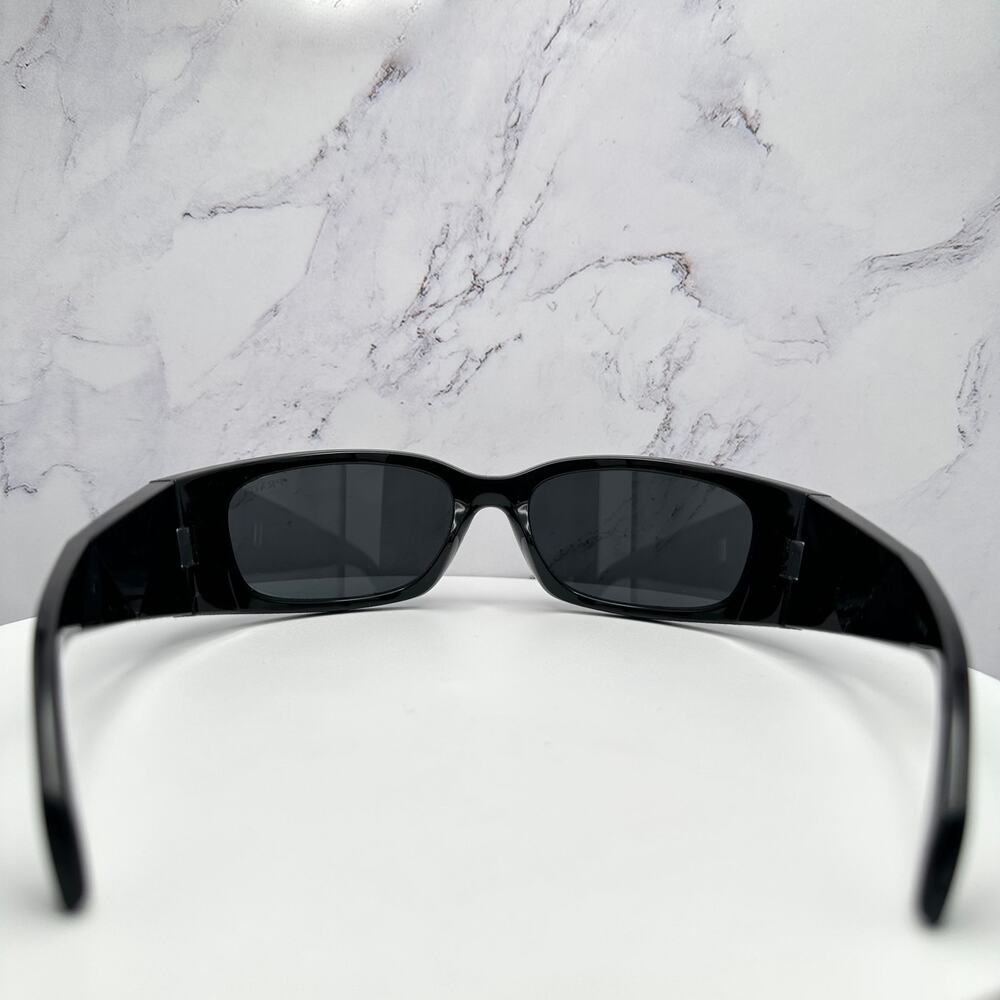 New Prada Sunglasses - Picture 16 of 16